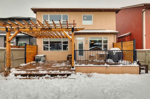 7 Cooperstown Place Sw, Airdrie, AB - Outdoor With Deck Patio Veranda