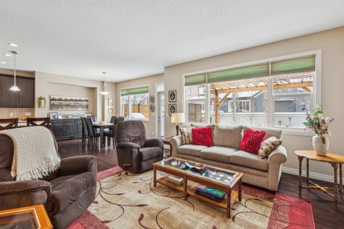 7 Cooperstown Place Sw, Airdrie, AB - Indoor Photo Showing Living Room