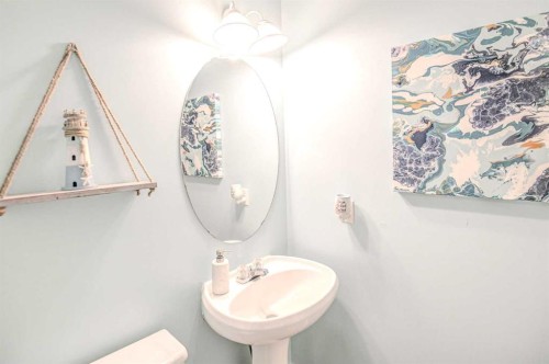 207 Crystalridge Place, Okotoks, AB - Indoor Photo Showing Bathroom