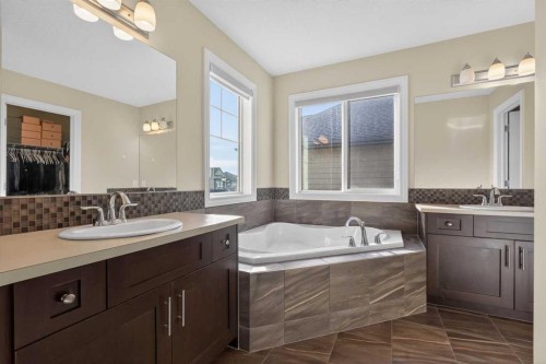 673 Marina Drive, Chestermere, AB - Indoor Photo Showing Bathroom