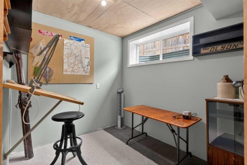 38 Tanner Close Se, Airdrie, AB - Indoor Photo Showing Other Room