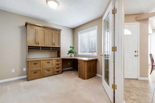 17 Rocky Ridge Villas Nw, Calgary, AB - Indoor