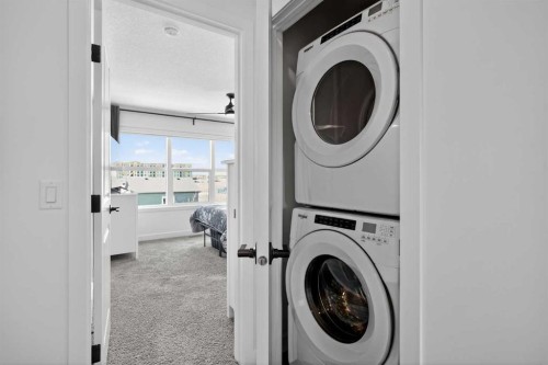 12 Heirloom Crescent Se, Calgary, AB - Indoor Photo Showing Laundry Room