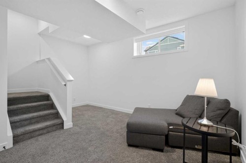 12 Heirloom Crescent Se, Calgary, AB - Indoor
