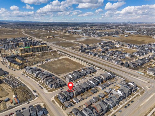 12 Heirloom Crescent Se, Calgary, AB - Outdoor With View