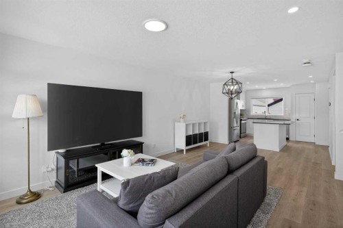 12 Heirloom Crescent Se, Calgary, AB - Indoor Photo Showing Living Room