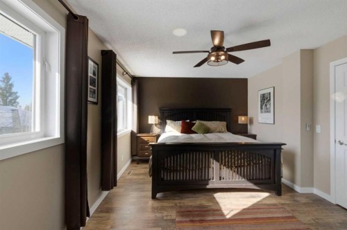 85 Cedarview Mews Sw, Calgary, AB - Indoor Photo Showing Bedroom