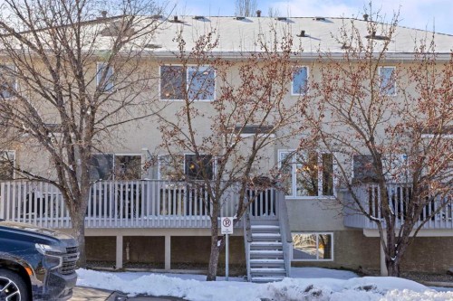 85 Cedarview Mews Sw, Calgary, AB - Outdoor