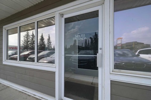 203-5116 52 Street, Red Deer, AB 