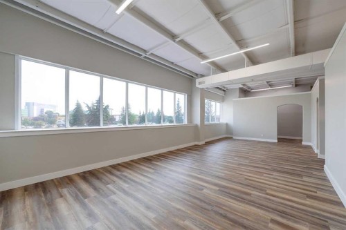 203-5116 52 Street, Red Deer, AB 