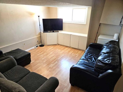 60 Erin Croft Place Se, Calgary, AB - Indoor