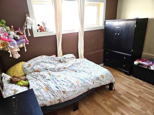 60 Erin Croft Place Se, Calgary, AB - Indoor Photo Showing Bedroom