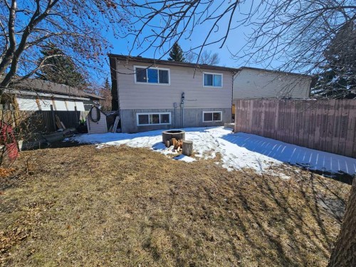 60 Erin Croft Place Se, Calgary, AB - Outdoor