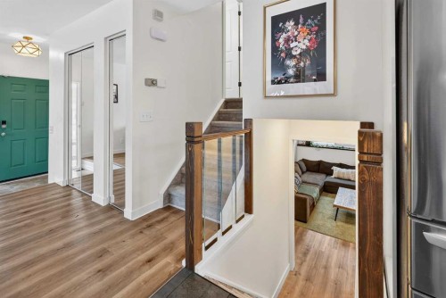 584 Woodhill Place Sw, Calgary, AB - Indoor Photo Showing Other Room