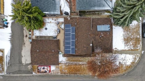 584 Woodhill Place Sw, Calgary, AB - Outdoor