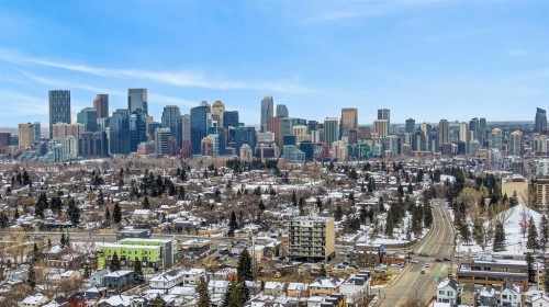 1107 19 Avenue Nw, Calgary, AB - Outdoor With View
