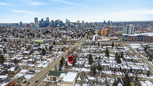 1107 19 Avenue Nw, Calgary, AB - Outdoor With View