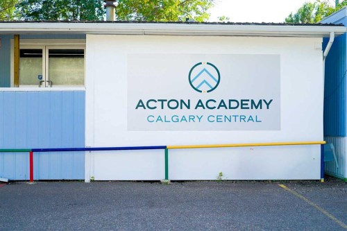 2-521 15 Avenue Ne, Calgary, AB - Outdoor