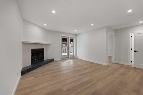 2031 24 Avenue Ne, Calgary, AB - Indoor With Fireplace