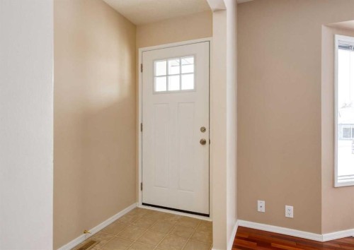 8 Castlepark Way Ne, Calgary, AB - Indoor Photo Showing Other Room