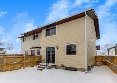 8 Castlepark Way Ne, Calgary, AB - Outdoor With Exterior