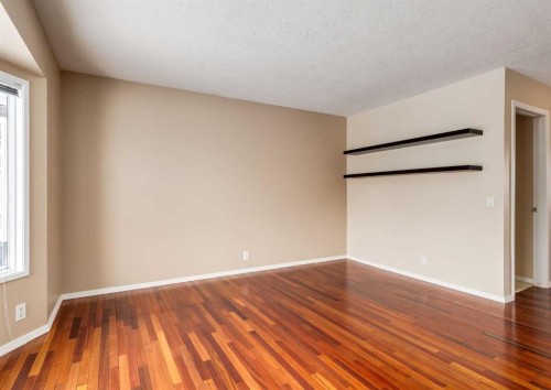 8 Castlepark Way Ne, Calgary, AB - Indoor Photo Showing Other Room