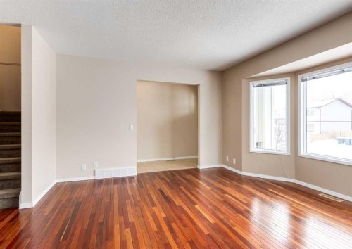 8 Castlepark Way Ne, Calgary, AB - Indoor Photo Showing Other Room