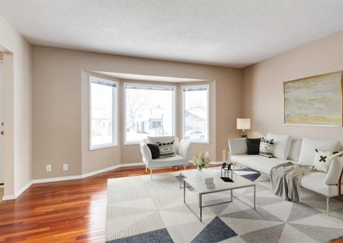 8 Castlepark Way Ne, Calgary, AB - Indoor Photo Showing Living Room