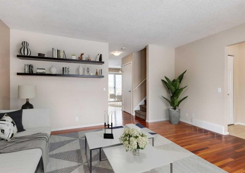8 Castlepark Way Ne, Calgary, AB - Indoor Photo Showing Living Room