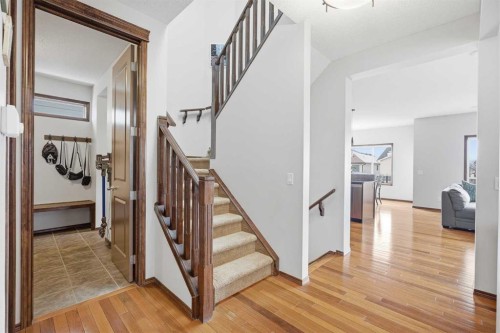 126 Pantego Way Nw, Calgary, AB - Indoor Photo Showing Other Room