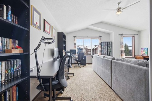 126 Pantego Way Nw, Calgary, AB - Indoor