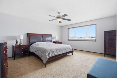 126 Pantego Way Nw, Calgary, AB - Indoor Photo Showing Bedroom