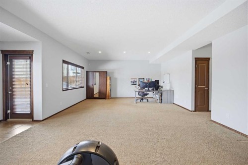 126 Pantego Way Nw, Calgary, AB - Indoor Photo Showing Other Room