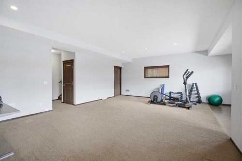 126 Pantego Way Nw, Calgary, AB - Indoor