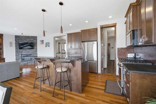 126 Pantego Way Nw, Calgary, AB - Indoor Photo Showing Kitchen With Stainless Steel Kitchen With Upgraded Kitchen