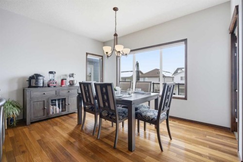 126 Pantego Way Nw, Calgary, AB - Indoor Photo Showing Dining Room