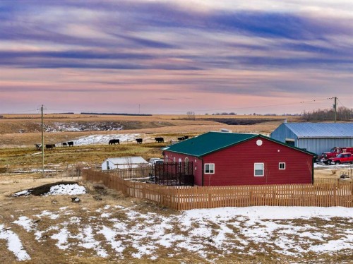 Rural, Rural Kneehill County, AB - Outdoor With View