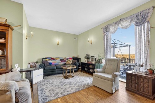 Rural, Rural Kneehill County, AB - Indoor Photo Showing Living Room