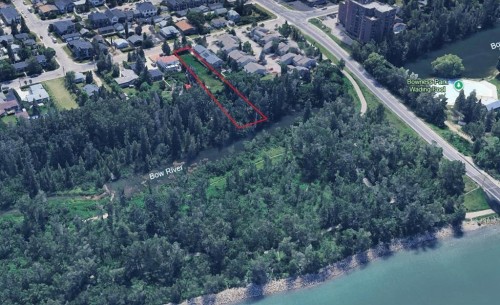 8520 48 Avenue Nw, Calgary, AB 