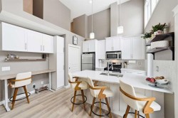 1607 Wentworth Villas SWCalgary, AB T3H 0K7