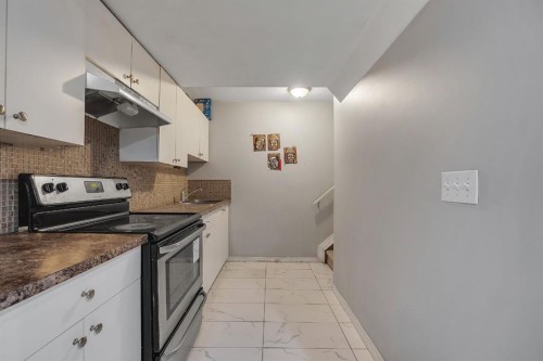 278 Saddlefield Place Ne, Calgary, AB - Indoor Photo Showing Kitchen