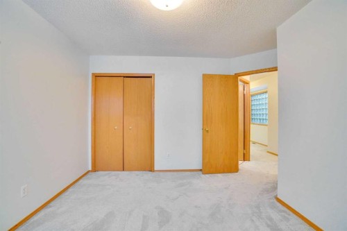 463 23 Avenue Nw, Calgary, AB - Indoor Photo Showing Other Room