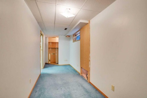 463 23 Avenue Nw, Calgary, AB - Indoor Photo Showing Other Room