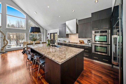23 Spring Willow Way Sw, Calgary, AB - Indoor Photo Showing Kitchen With Upgraded Kitchen