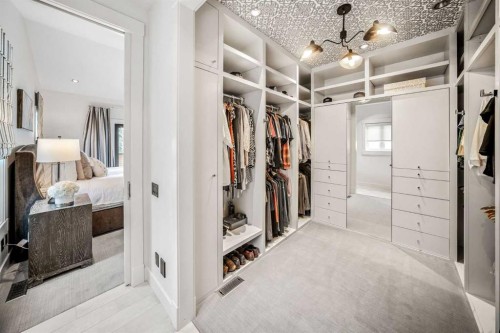 23 Spring Willow Way Sw, Calgary, AB - Indoor