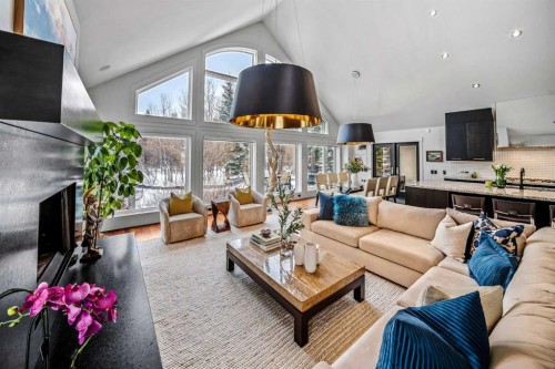 23 Spring Willow Way Sw, Calgary, AB - Indoor Photo Showing Living Room