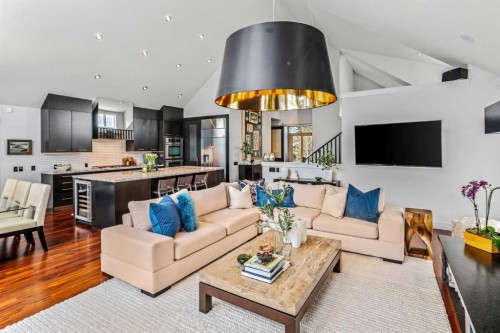 23 Spring Willow Way Sw, Calgary, AB - Indoor Photo Showing Living Room