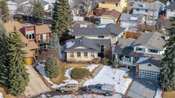 20 Woodbrook Place SW Calgary, AB T2W 3Z4