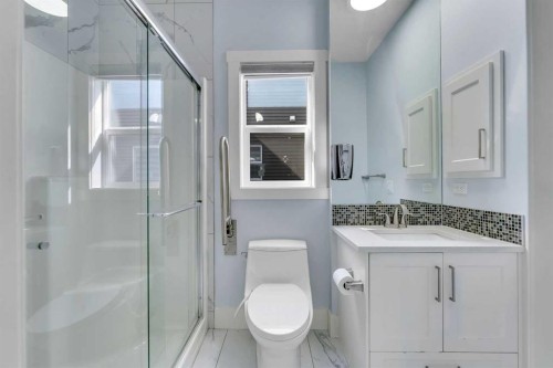272 Aspenmere Way, Chestermere, AB - Indoor Photo Showing Bathroom
