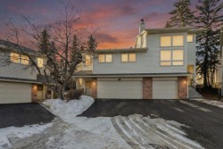 15 Millrise Lane SWCalgary, AB T2Y 2C2